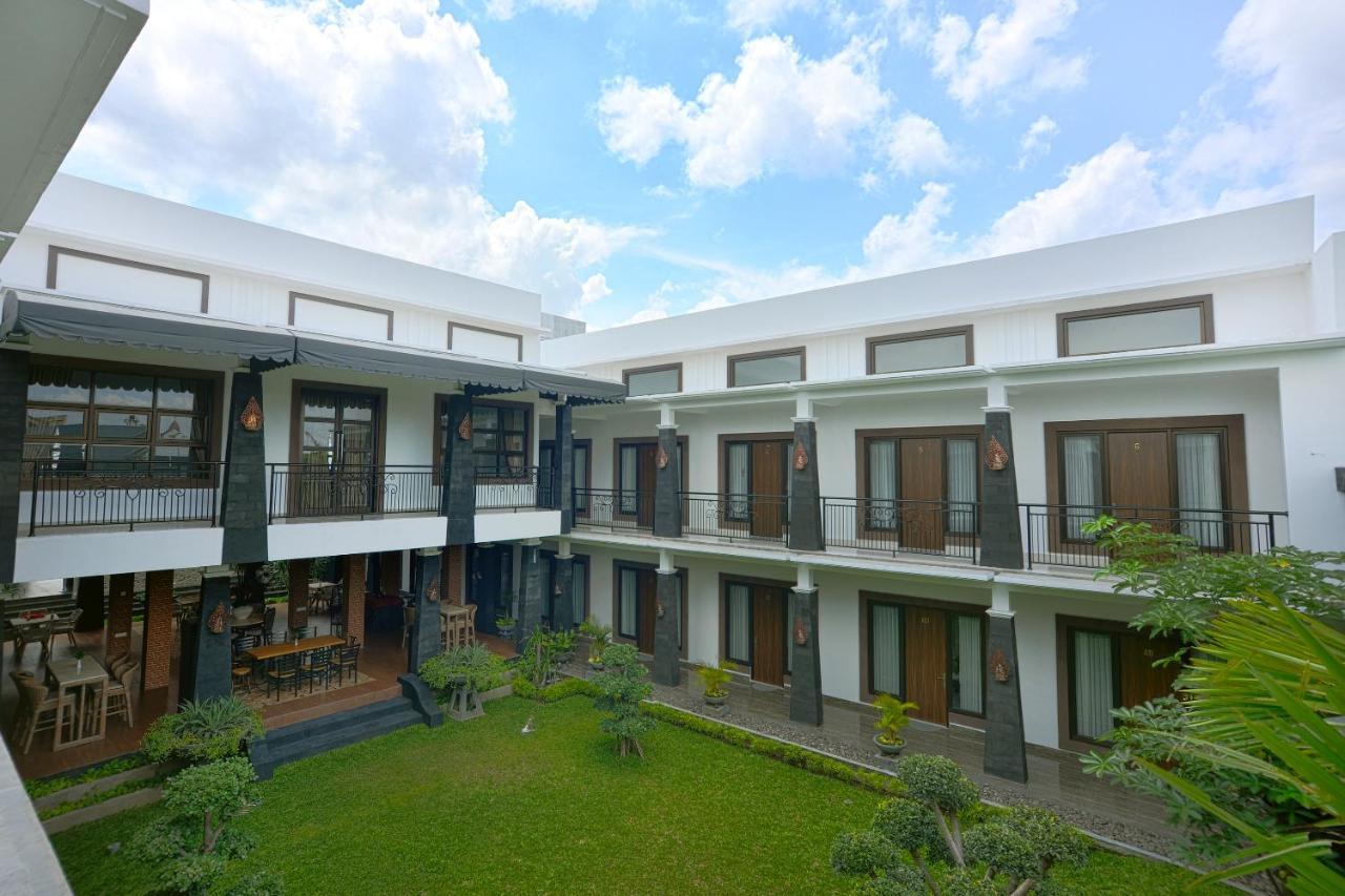The Edwin Syariah Hotel Ngabean Luaran gambar